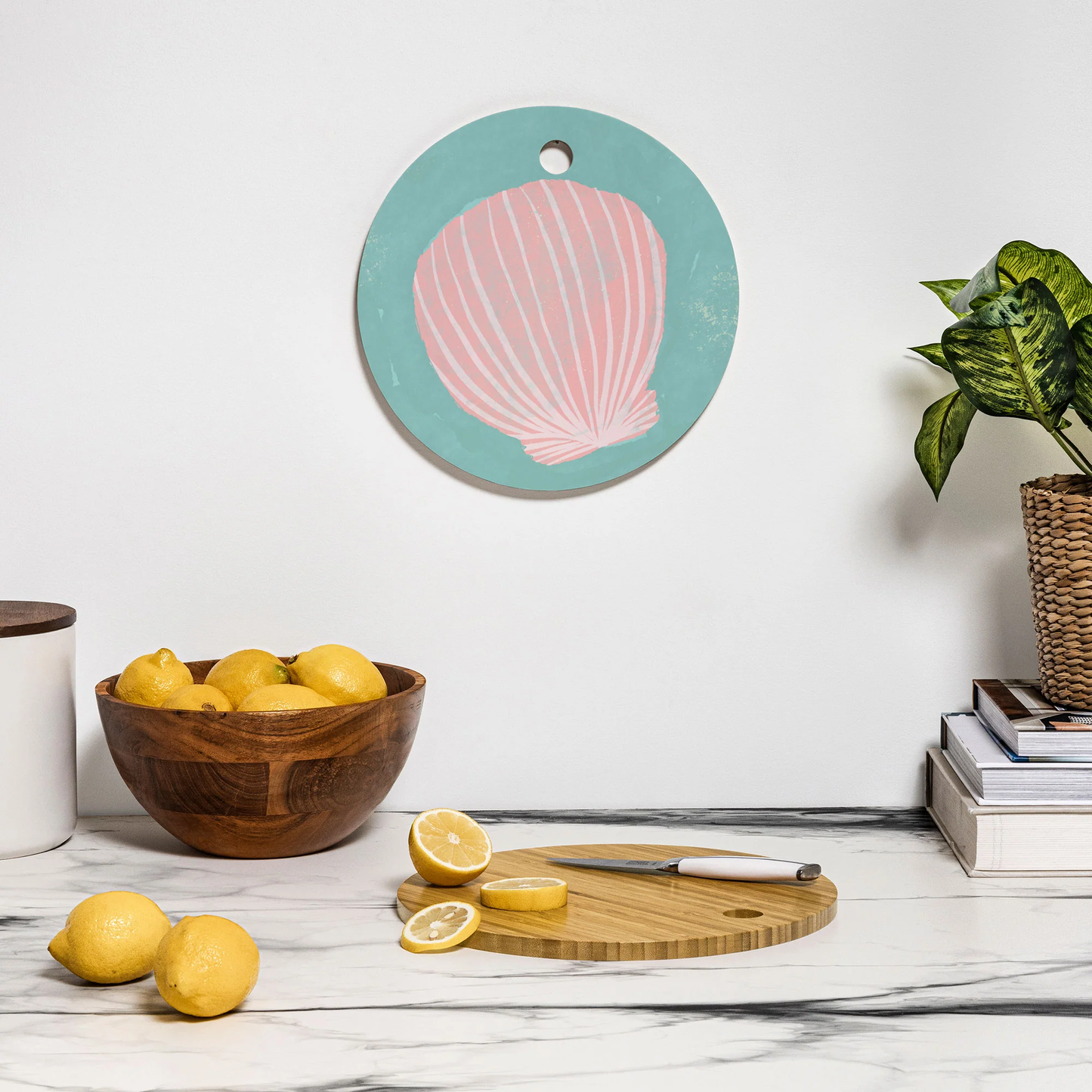 That One Seashell Round Bamboo Cutting Board