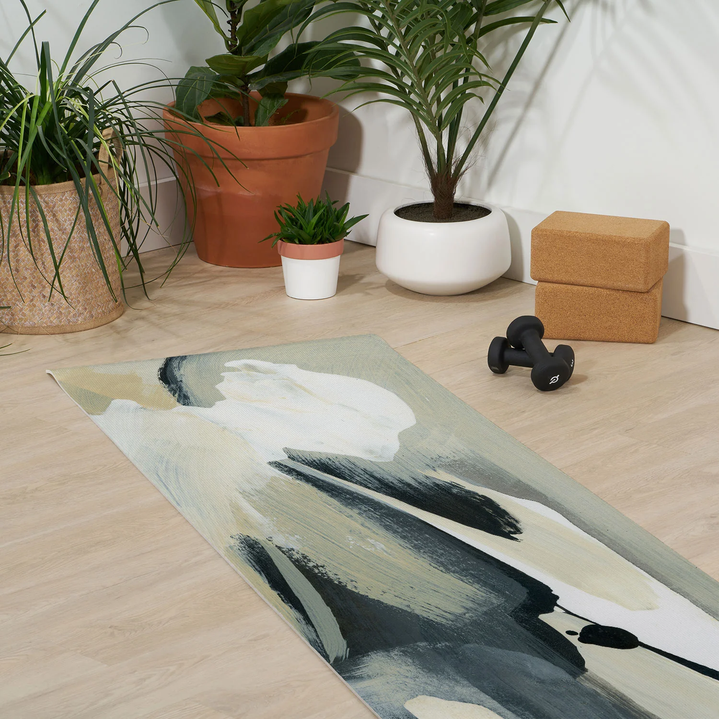 Silent Bloom Yoga Mat