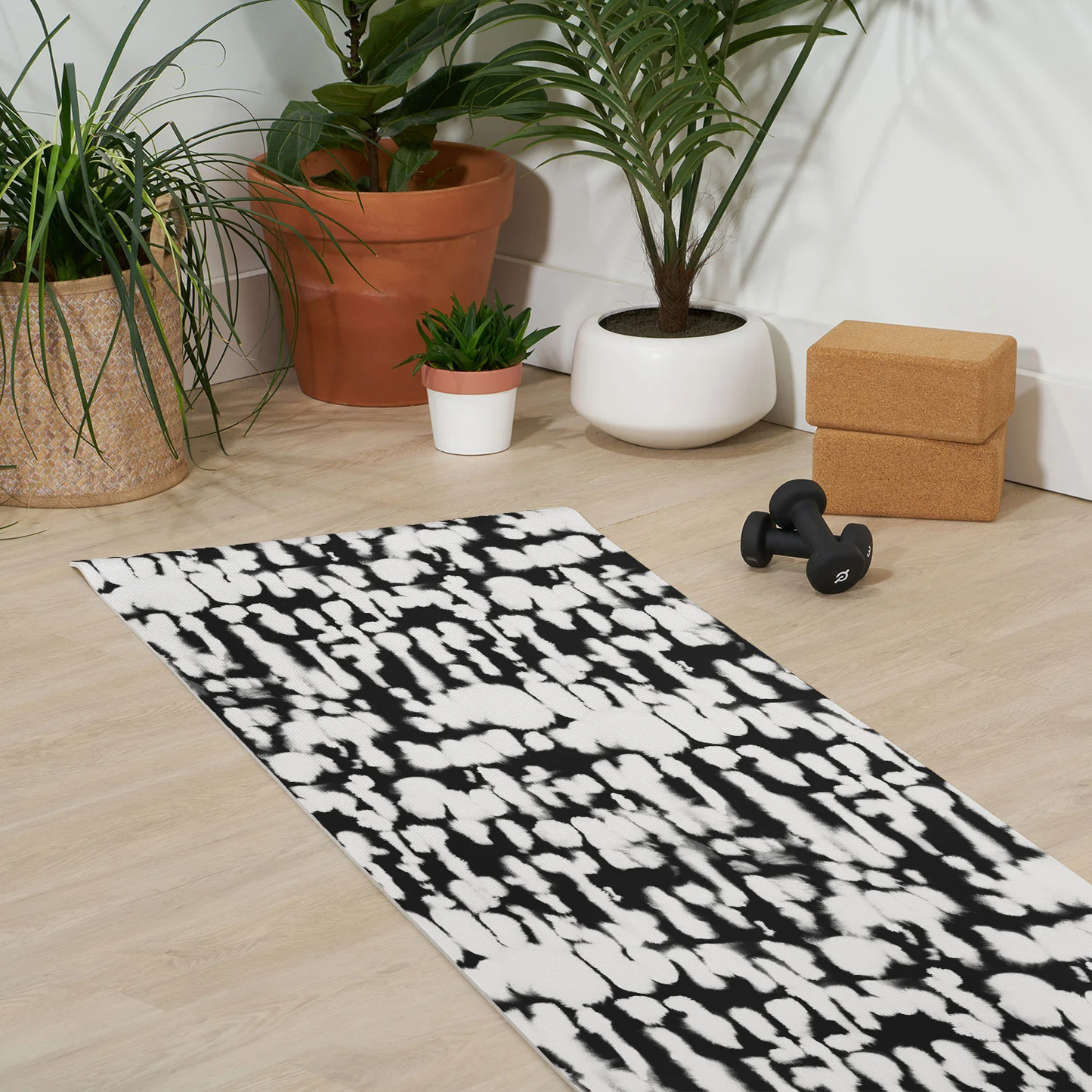Inky Inverse Black Yoga Mat