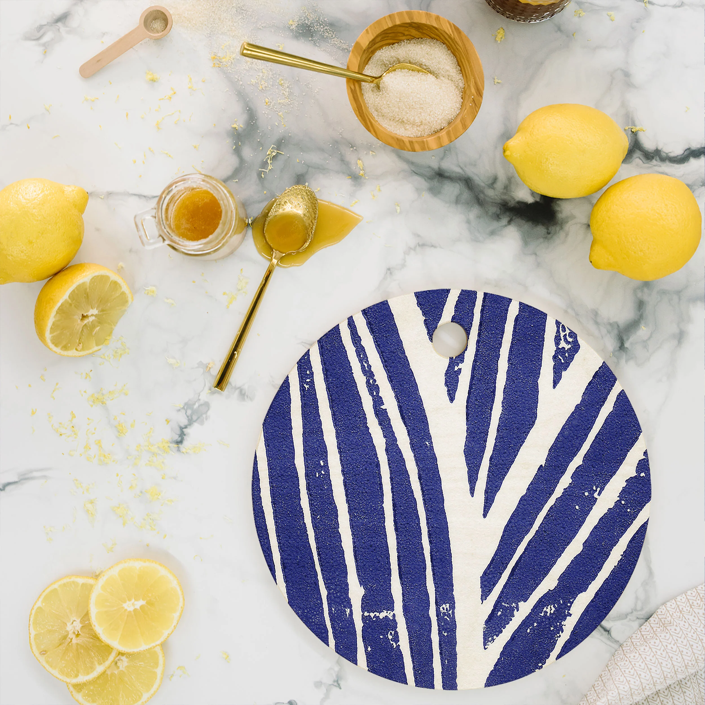 Giant Bloom Round Bamboo Cutting Board