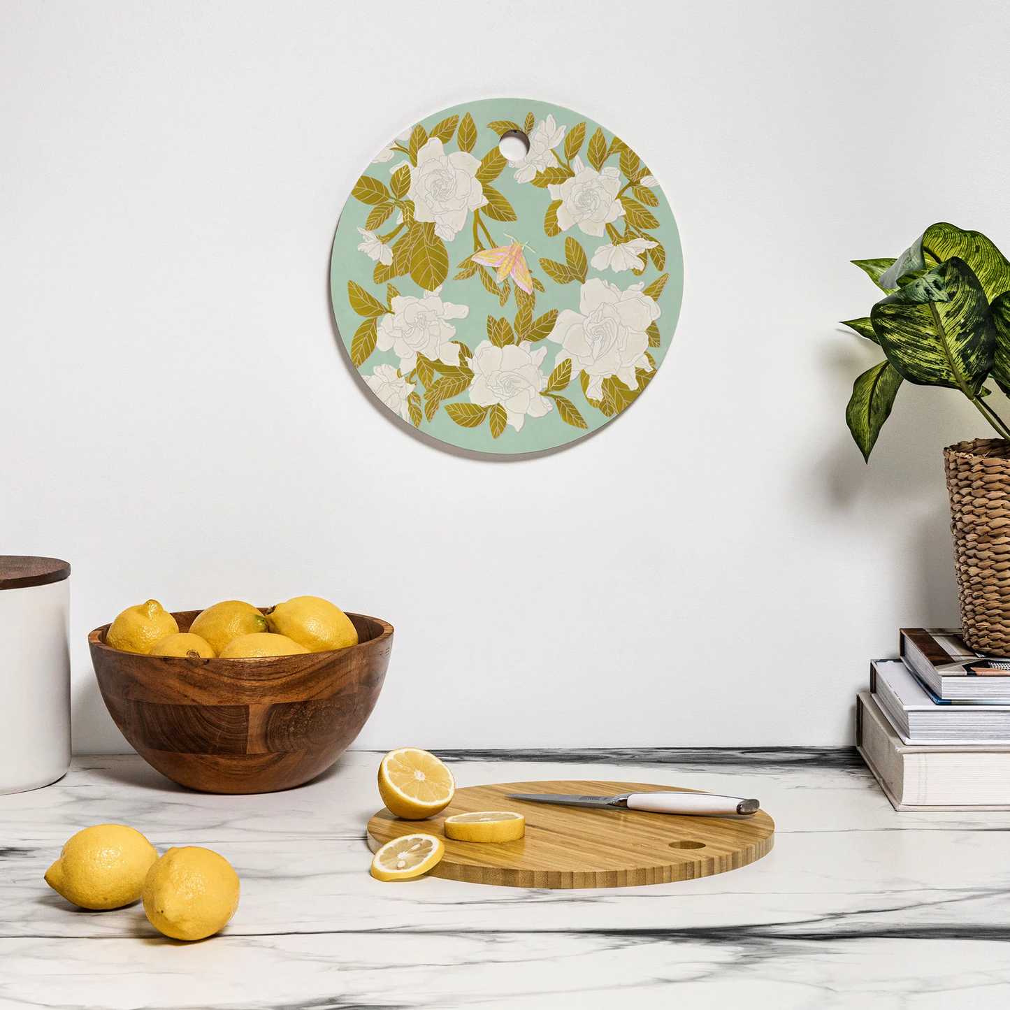 Gardenias Round Bamboo Cutting Board