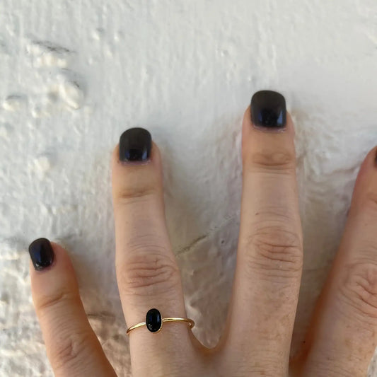 ONYX OVAL RING