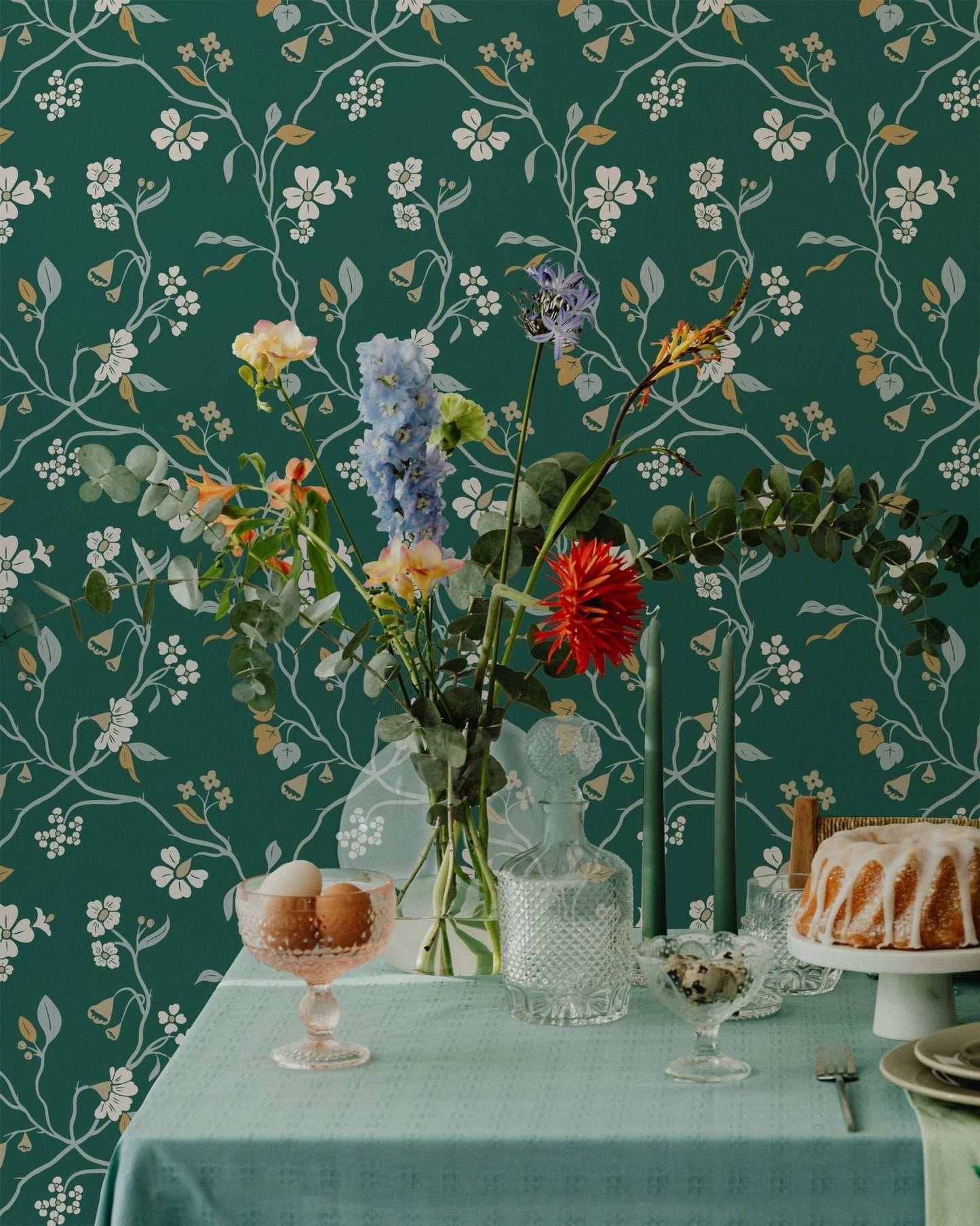 Lunaria Vine Wallpaper in Forest Glen