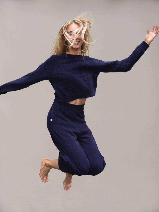 Cloud Cool Light Cropped Sweater