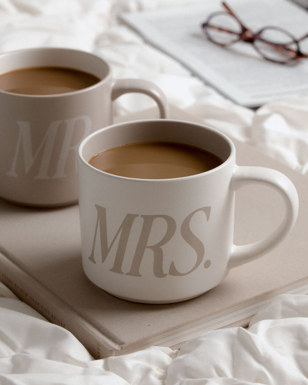 Mr + Mrs Mugs - 2 ceramic mugs
