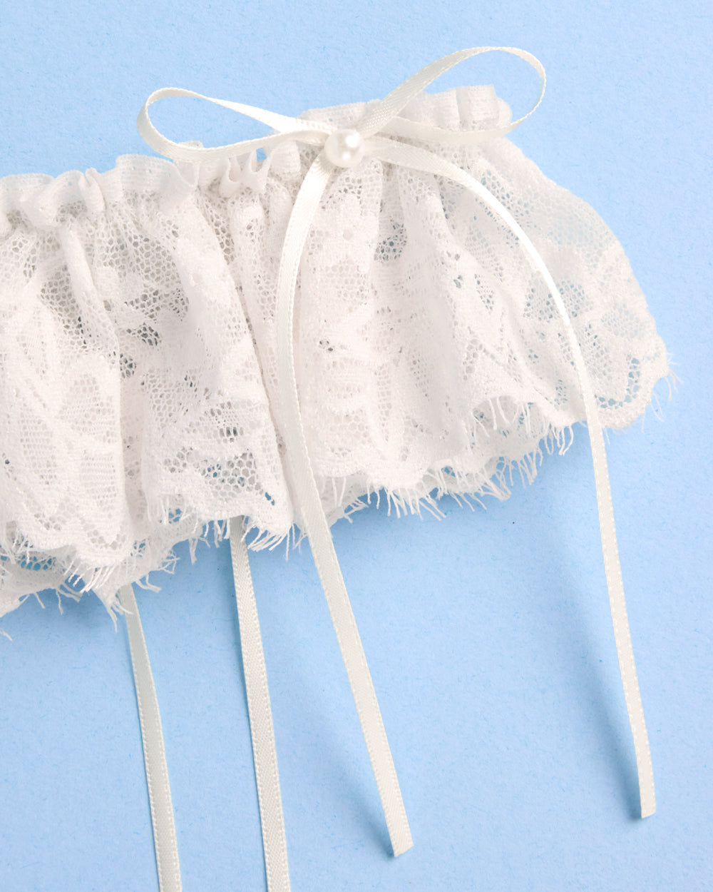 Classic Bride Garter - cream garter w. bows + pearls