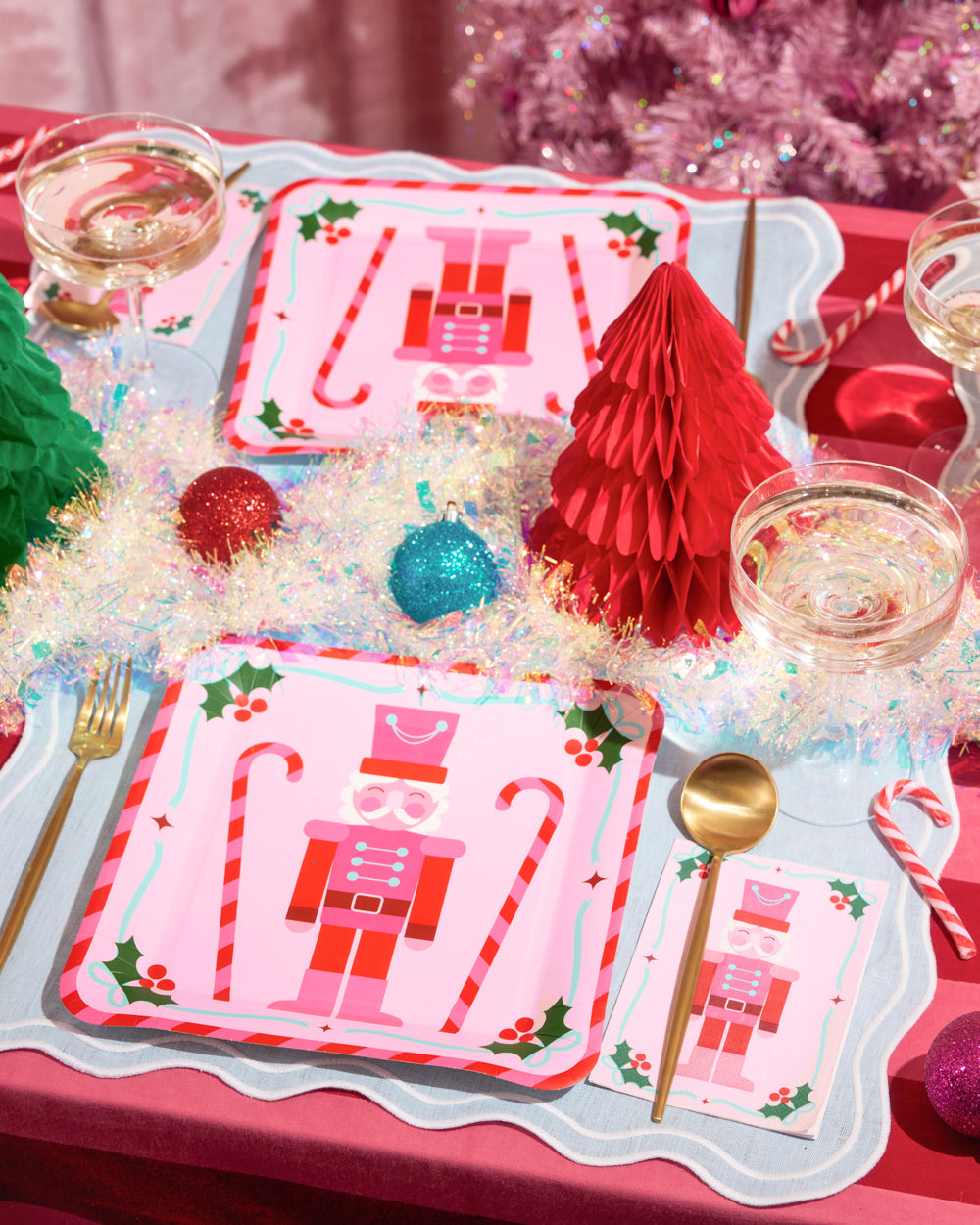 Nutcracker Plates - 25 paper plates