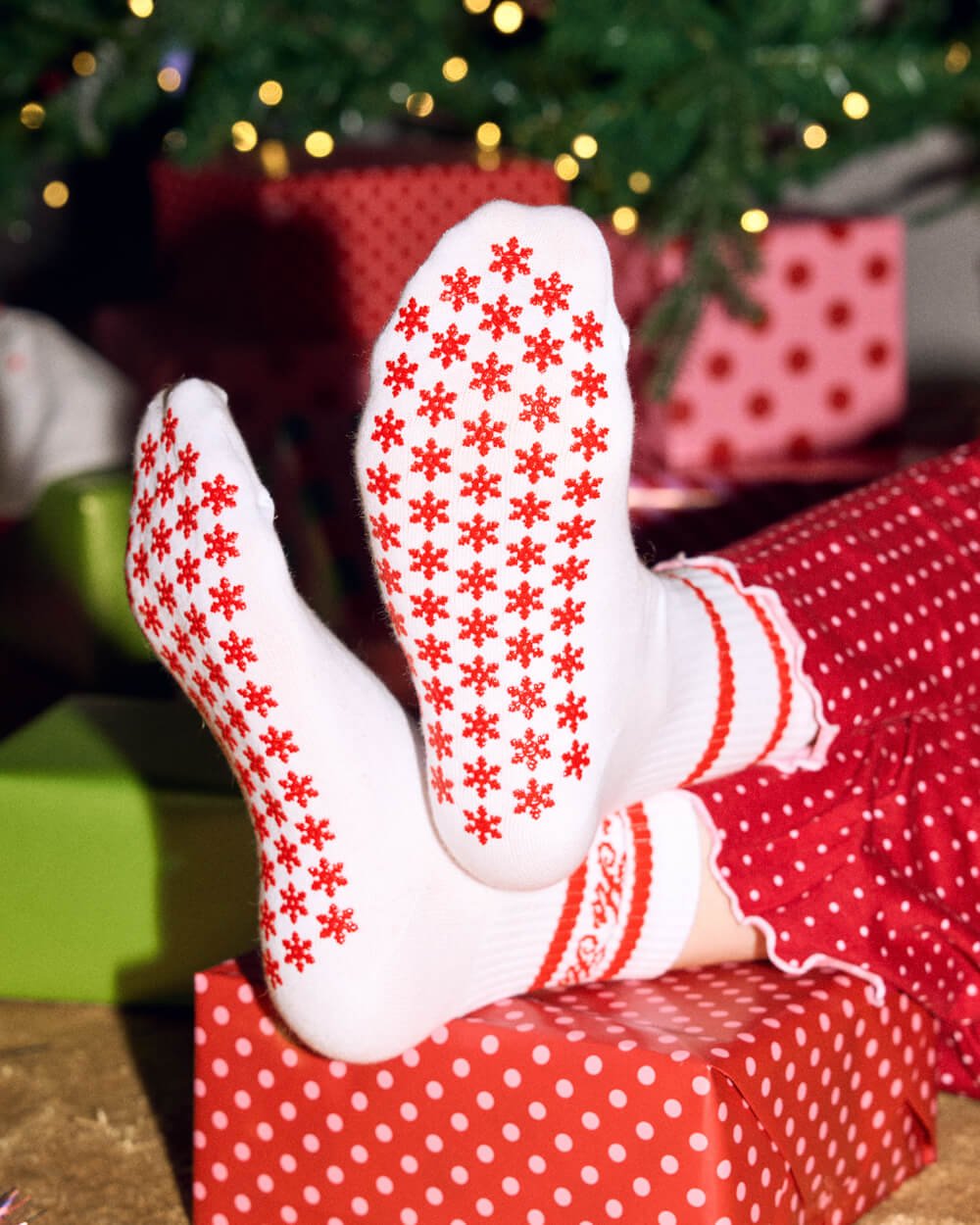 Sleigh Your Workout Grip Socks - red + white pilates socks