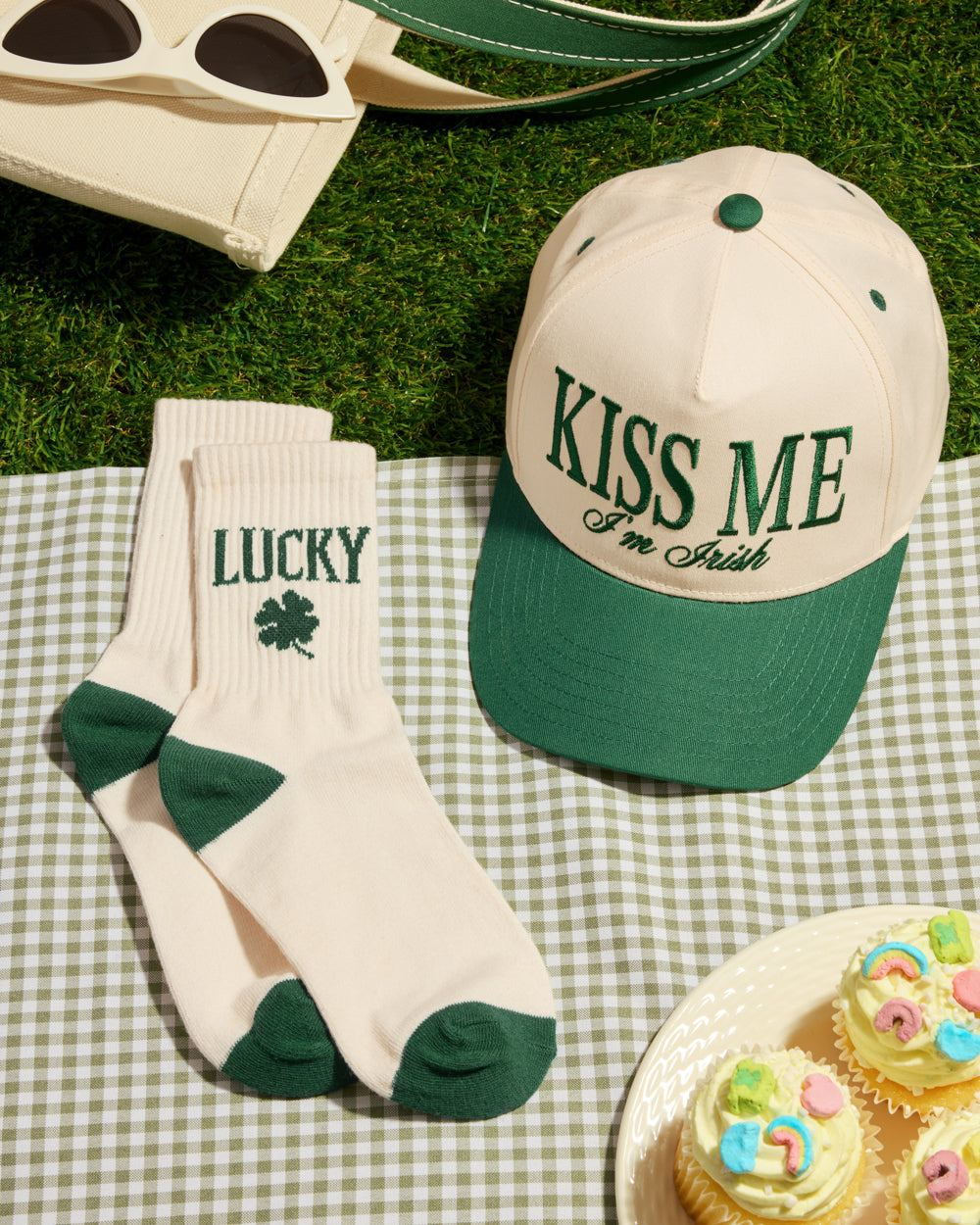 Kiss Me I'm Irish Socks - white tube socks