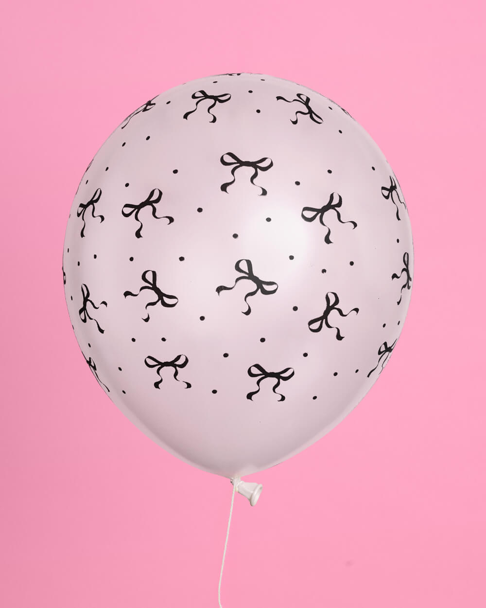 Little Black Bow Pack - 24 latex balloons