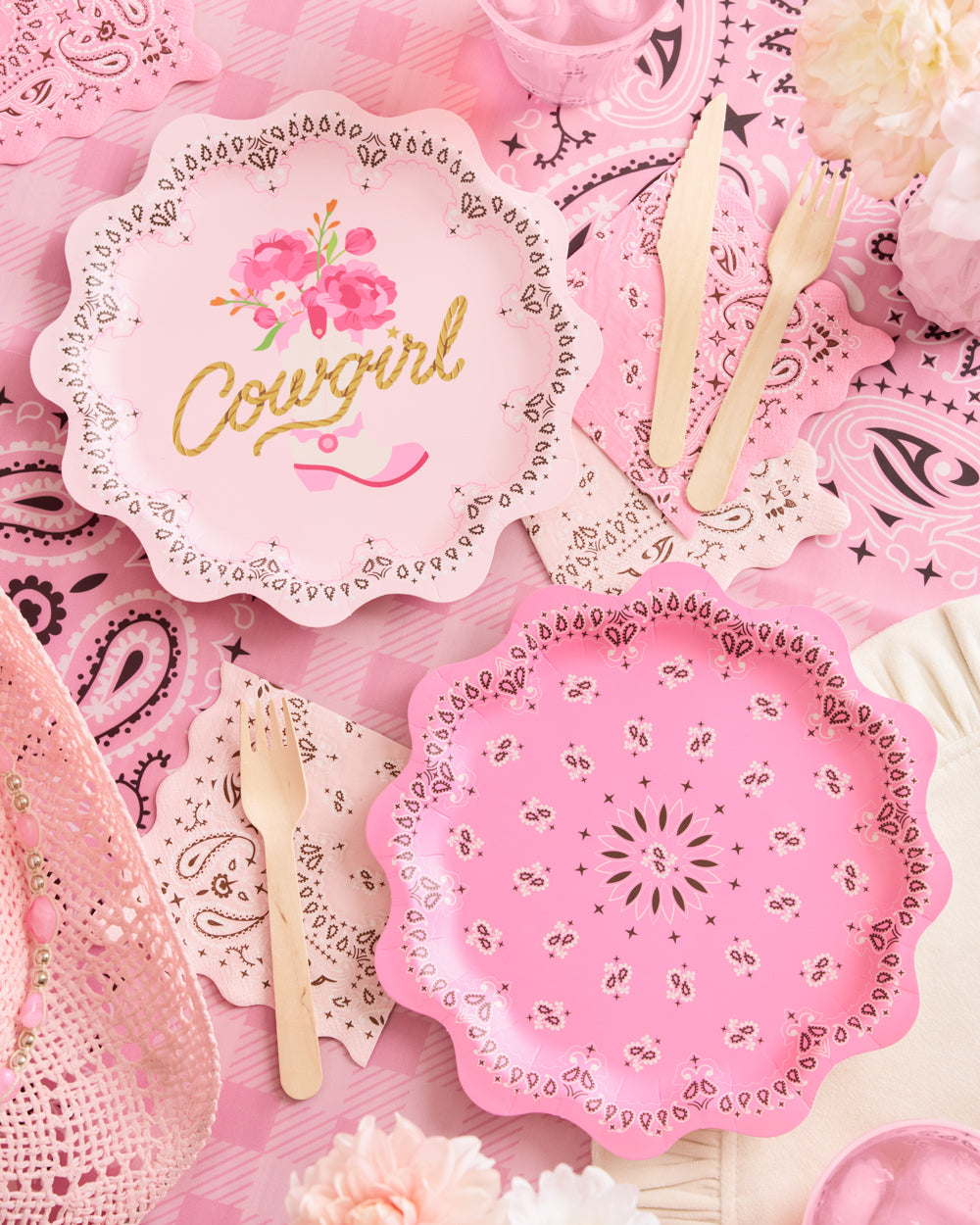Cowgirl Plates - 24 foil paper plates