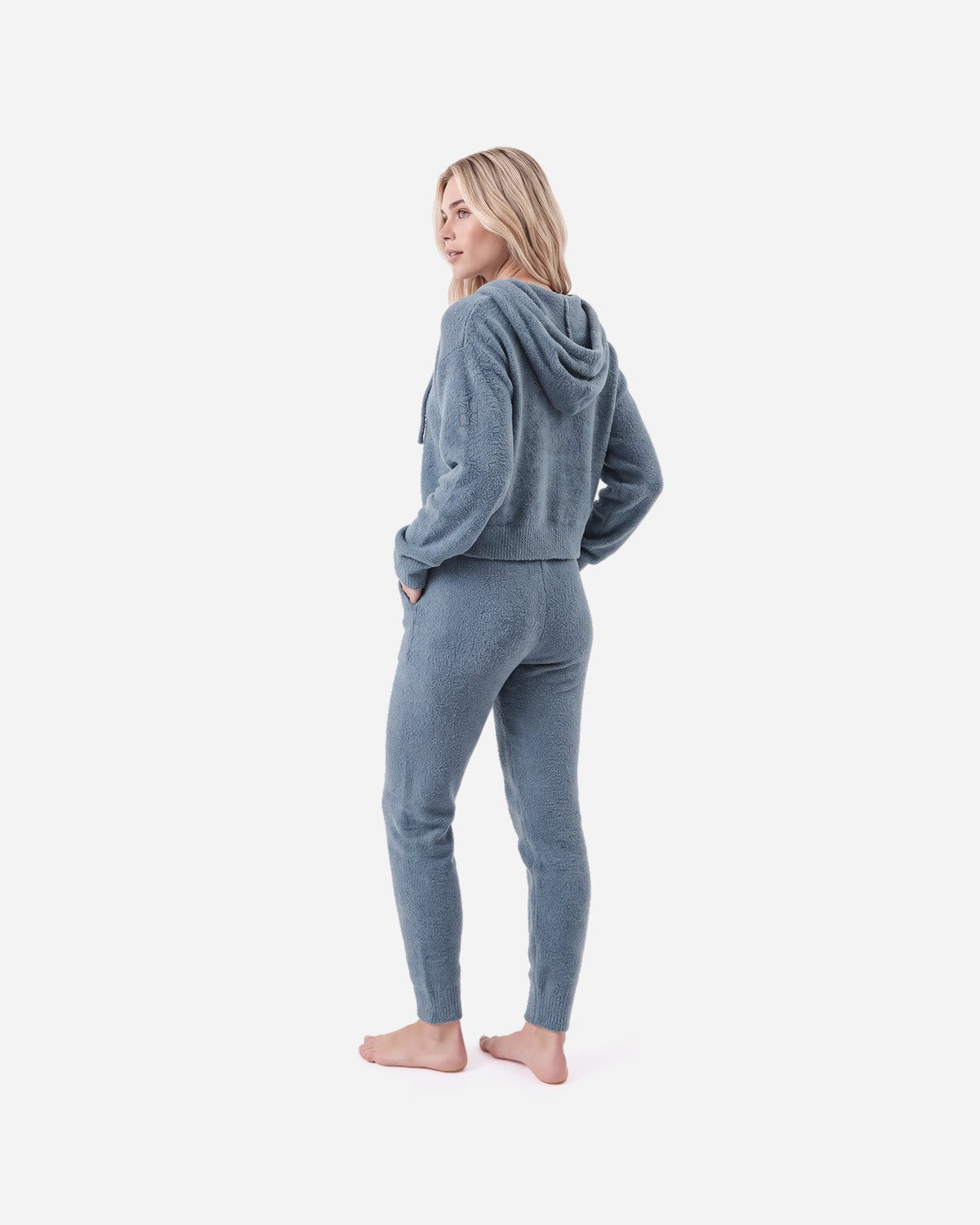 Snug Lite Cropped Hoodie