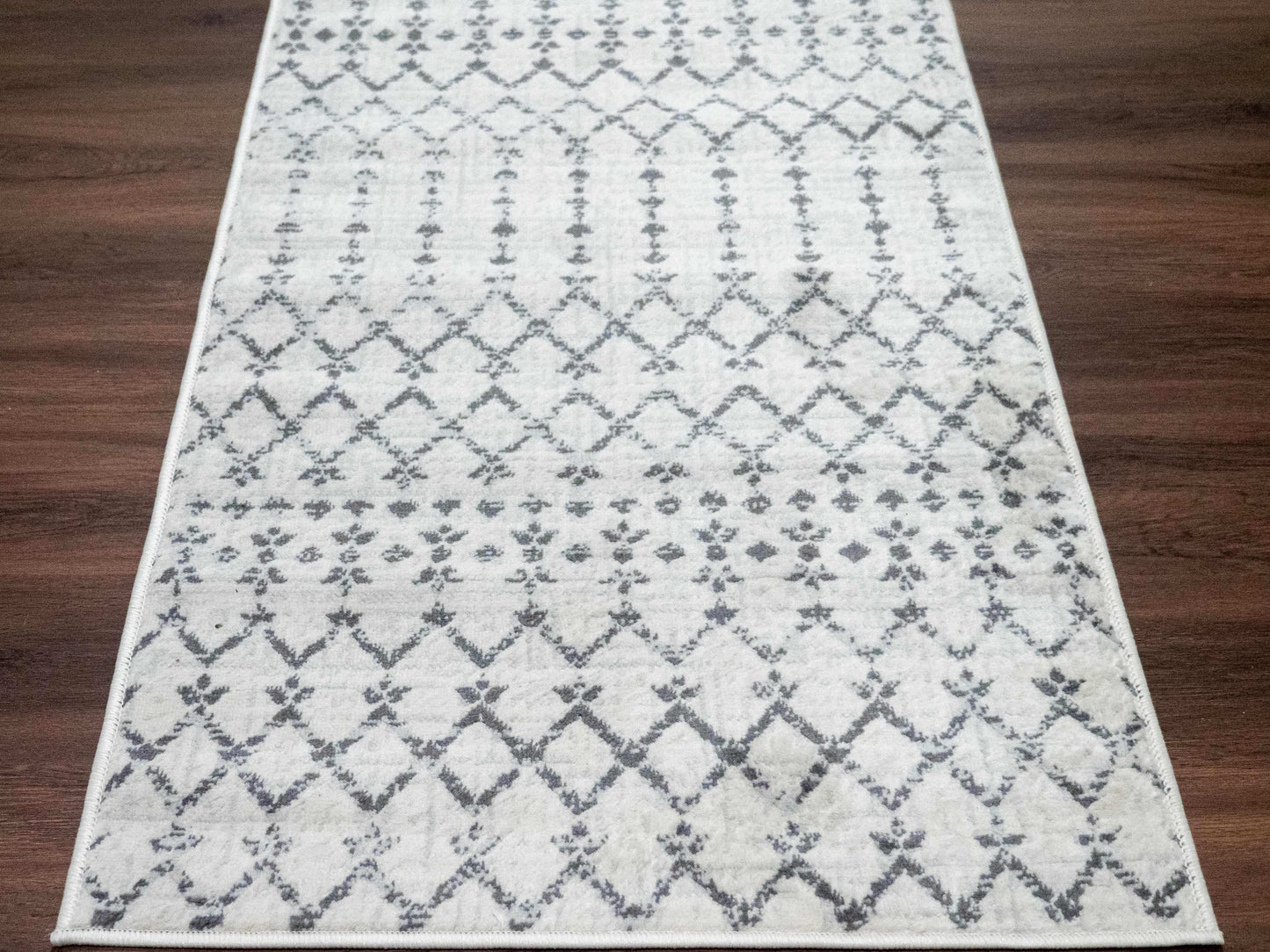 Tigri Aztec 2310 Ivory Rug - Clearance