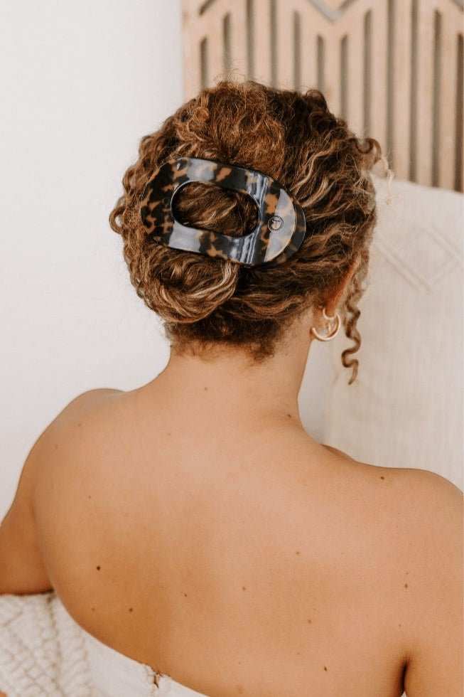 Tortoise Large Flat Round Hair Clip