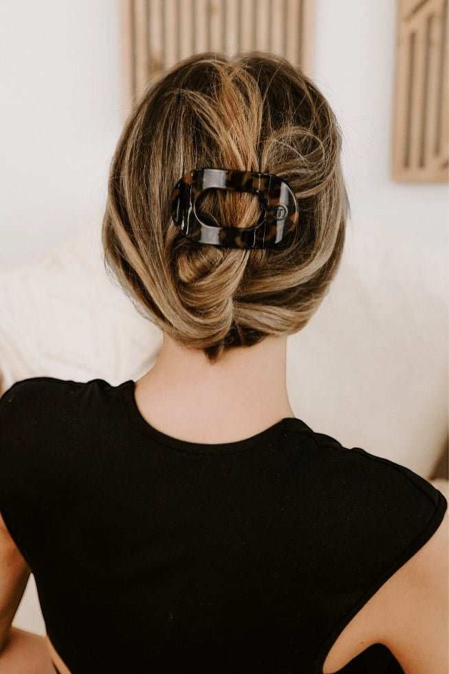 Tortoise Small Flat Round Hair Clip